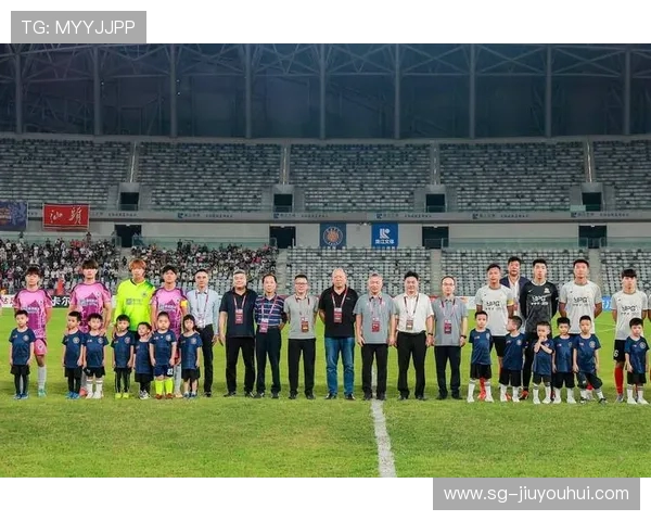 以饶城市足球联赛为引擎推动城市全民体育融合发展新路径探索研究